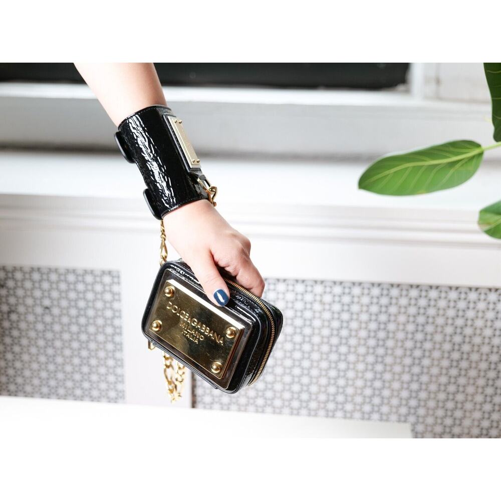 Dolce & Gabbana Black Rare Unique Wrist Chain Gold Logo Clutch Purse RRP $2980